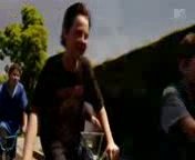 Avenged_Sevenfold_-_So_Far_Away